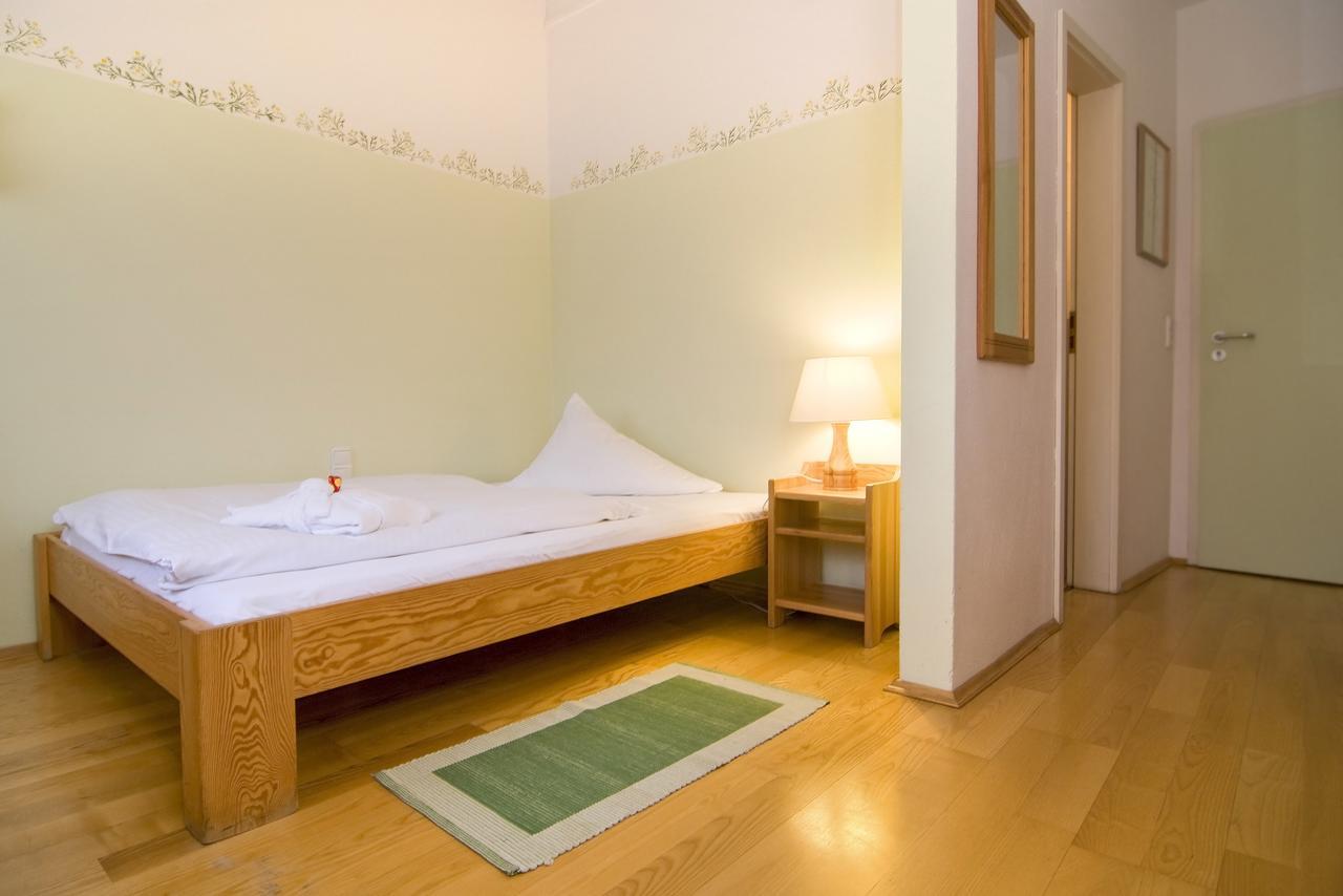 Hotel Haus Linden Prerow Eksteriør billede