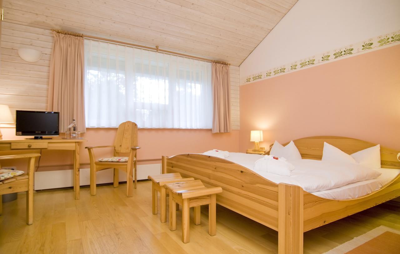 Hotel Haus Linden Prerow Eksteriør billede